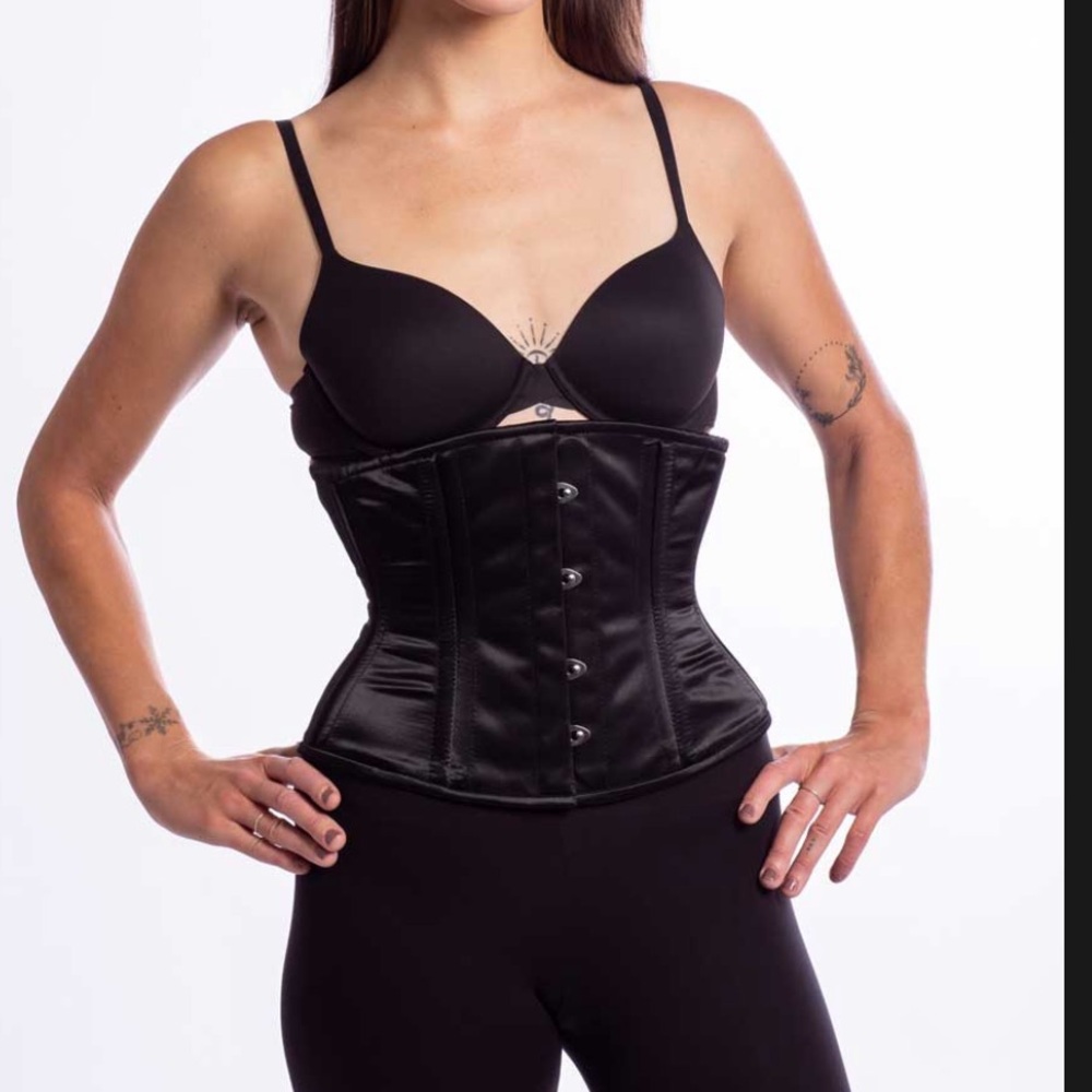 NWOT Orchard Corset Black Silk Satin Lace Up Under bust